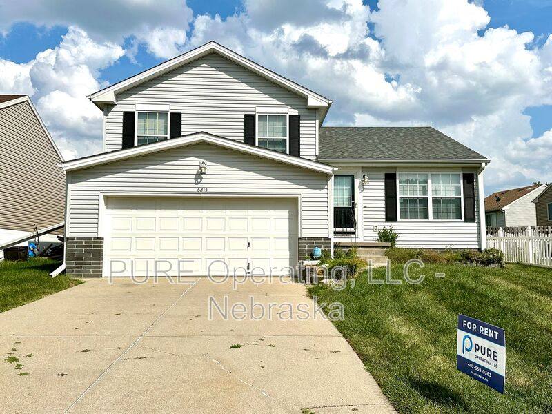 House for rent at 6215 N 128th St, Omaha, NE 68164