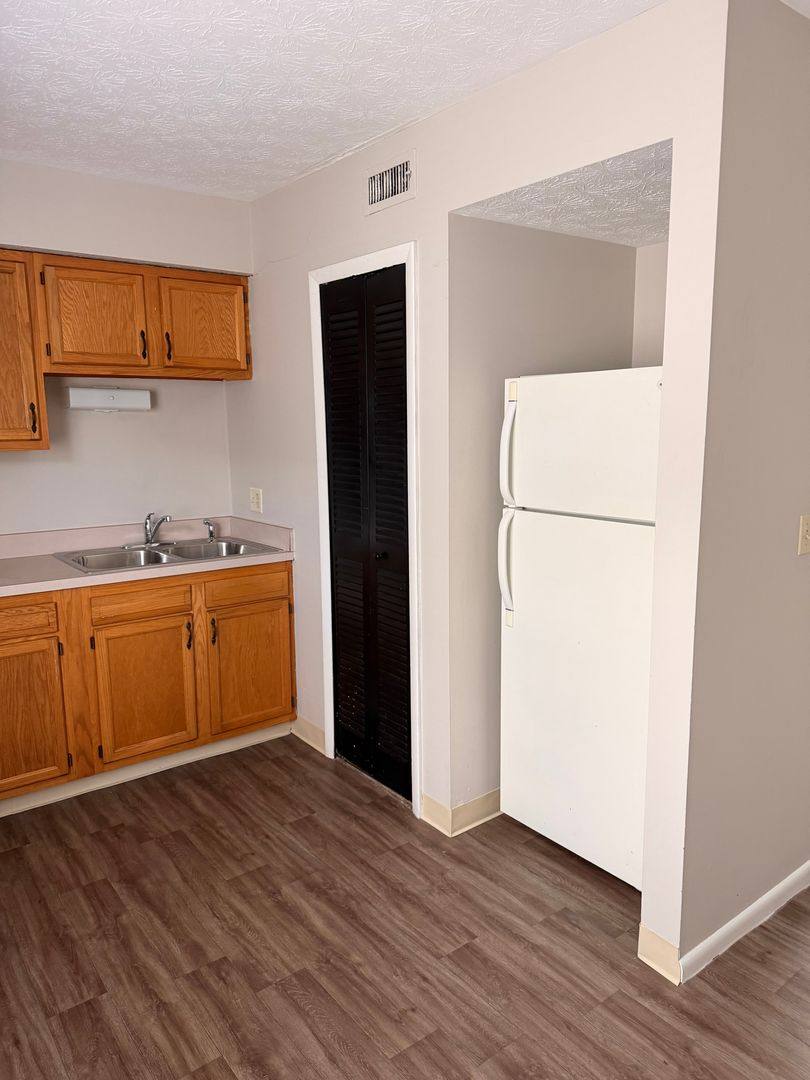 Apartment for rent at 2661 Medary Ave, Columbus, OH 43202