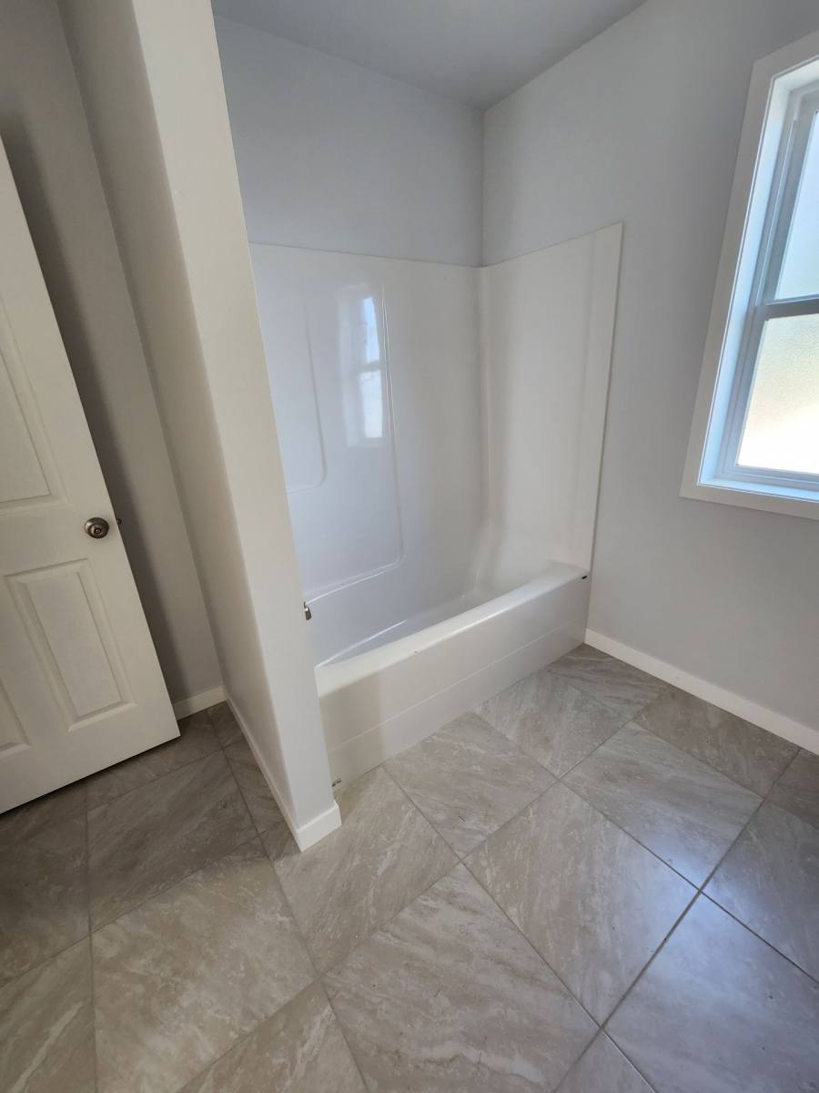 Apartment for rent at 1118 & 1122 6th Ave SE, Albany, OR 97322