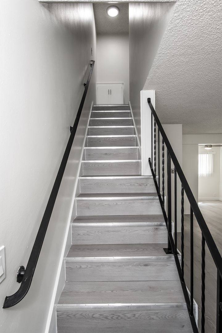 Apartment for rent at 216 Palmetto Dr, Alhambra, CA 91801