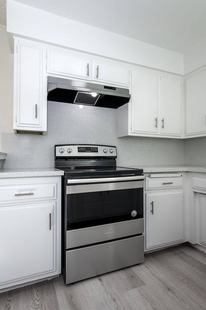 Apartment for rent at 216 Palmetto Dr, Alhambra, CA 91801