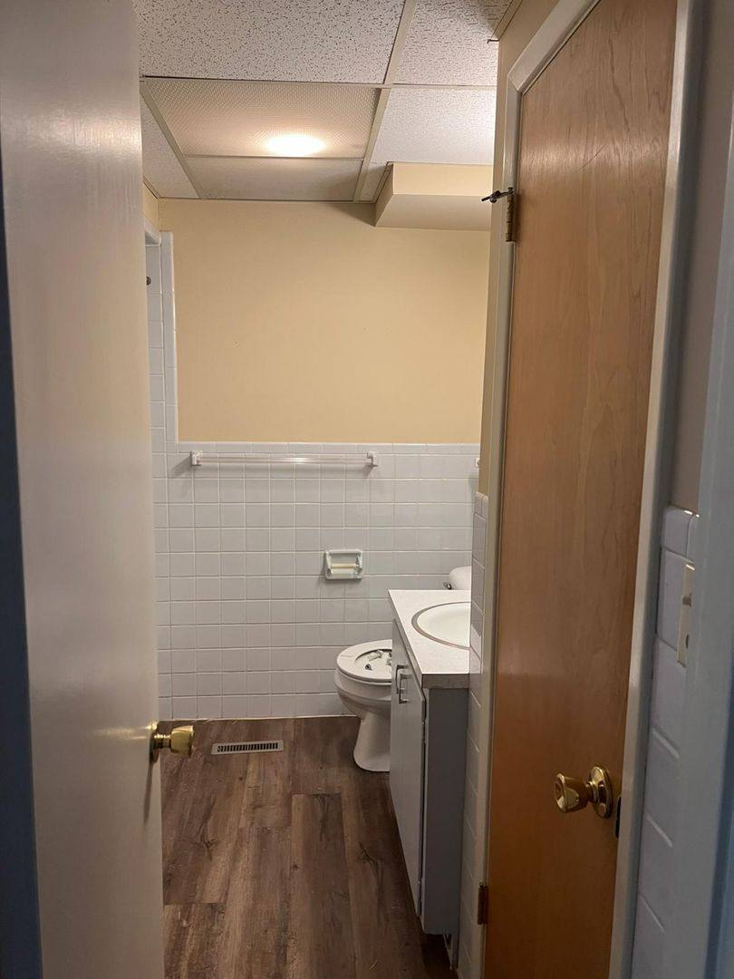 Apartment for rent at 309-311 Robinhood, Bloomington, IL 61701