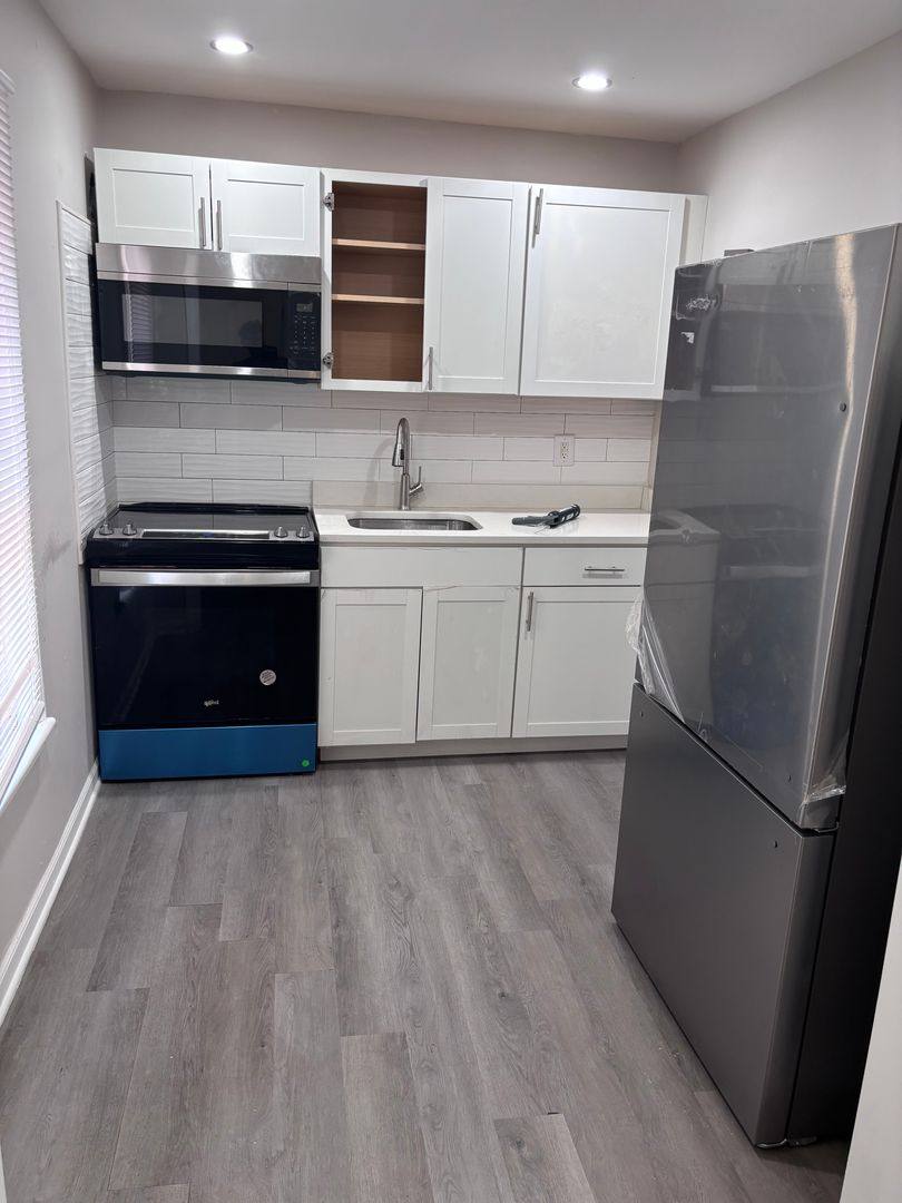 Apartment for rent at 600 S Wall St, Carbondale, IL 62901