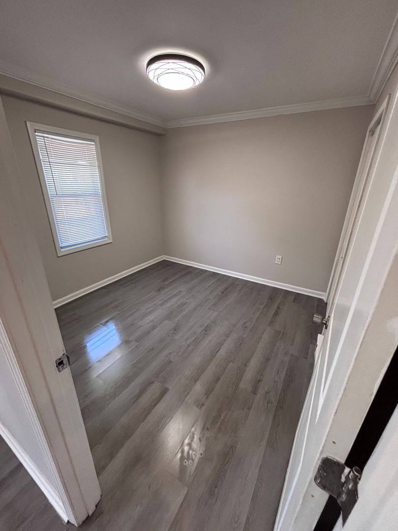 Apartment for rent at 600 S Wall St, Carbondale, IL 62901