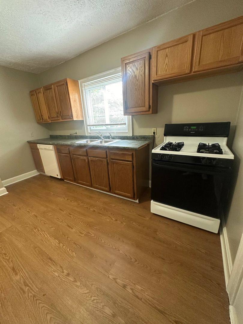 House for rent at 649 Golfview Dr, Lexington, KY 40504