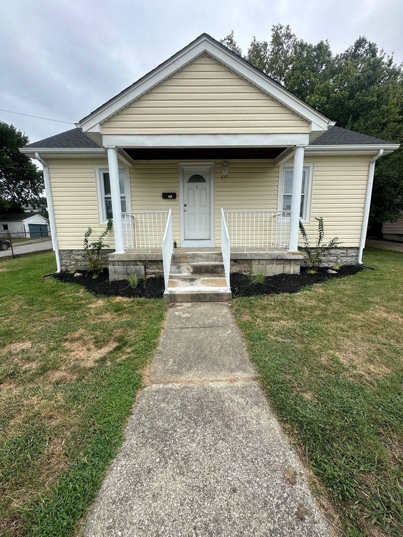 House for rent at 649 Golfview Dr, Lexington, KY 40504