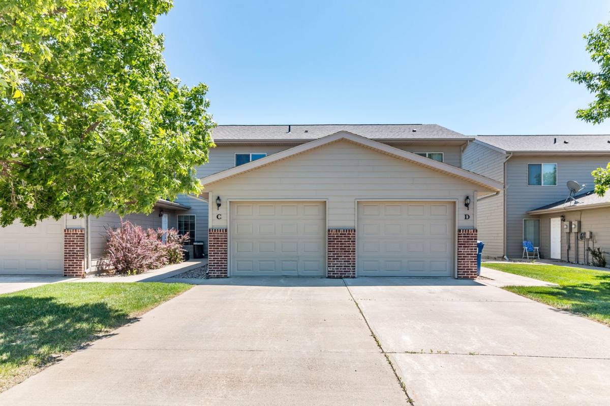 Apartment for rent at 140 S Shebal Ave, Harrisburg, SD 57032