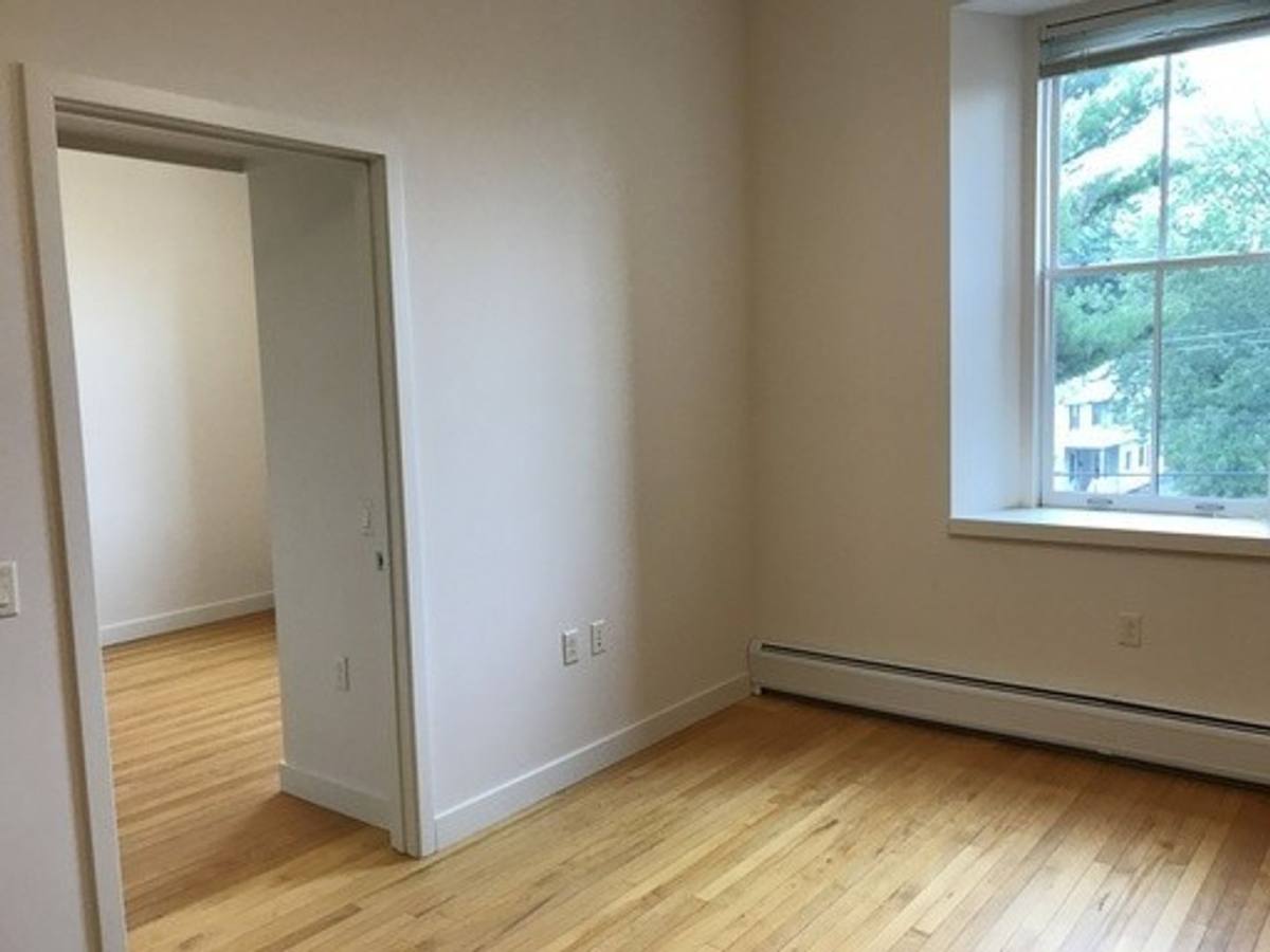 Apartment for rent at 375 N Ave, Burlington, VT 05401