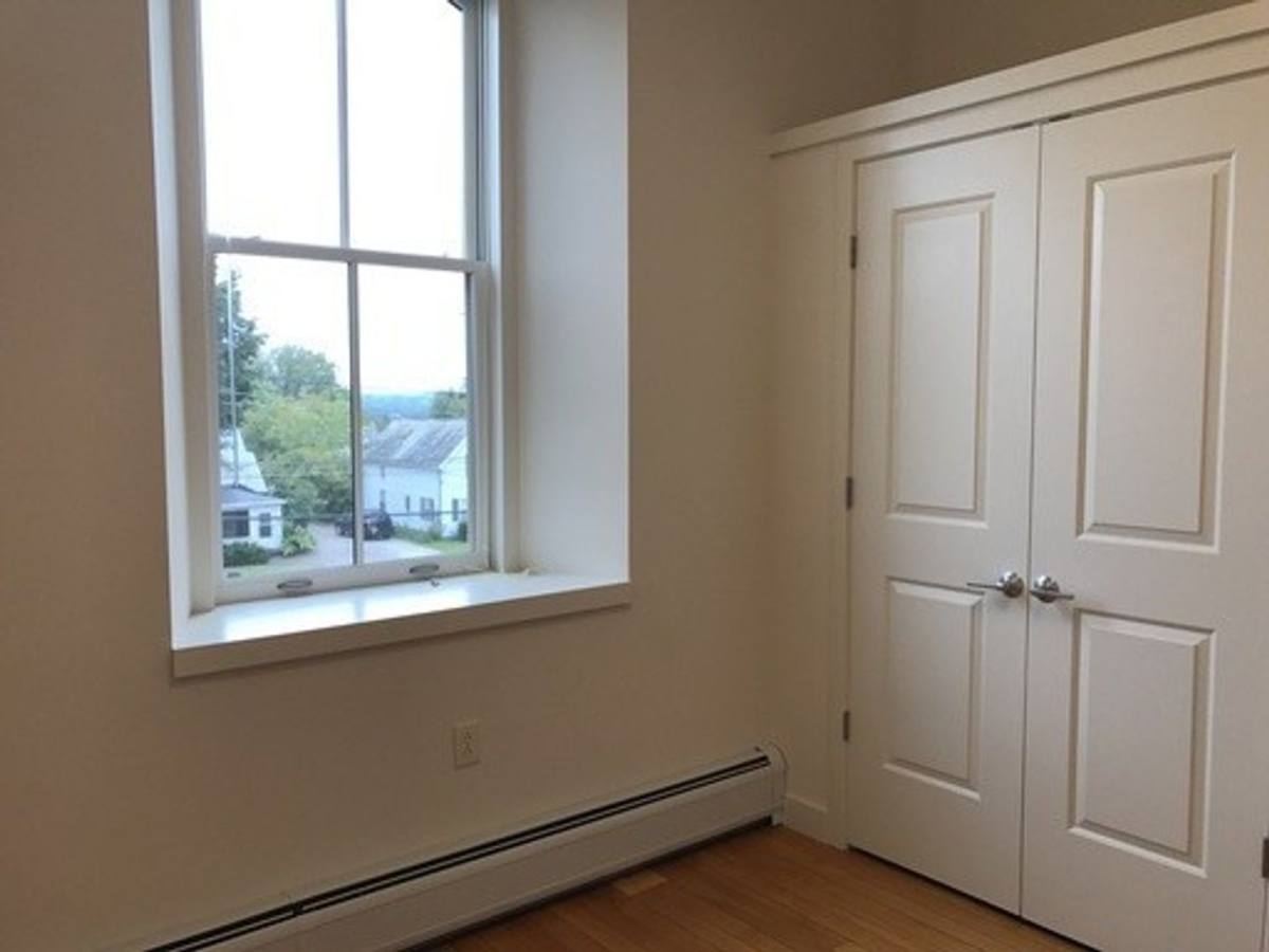 Apartment for rent at 375 N Ave, Burlington, VT 05401