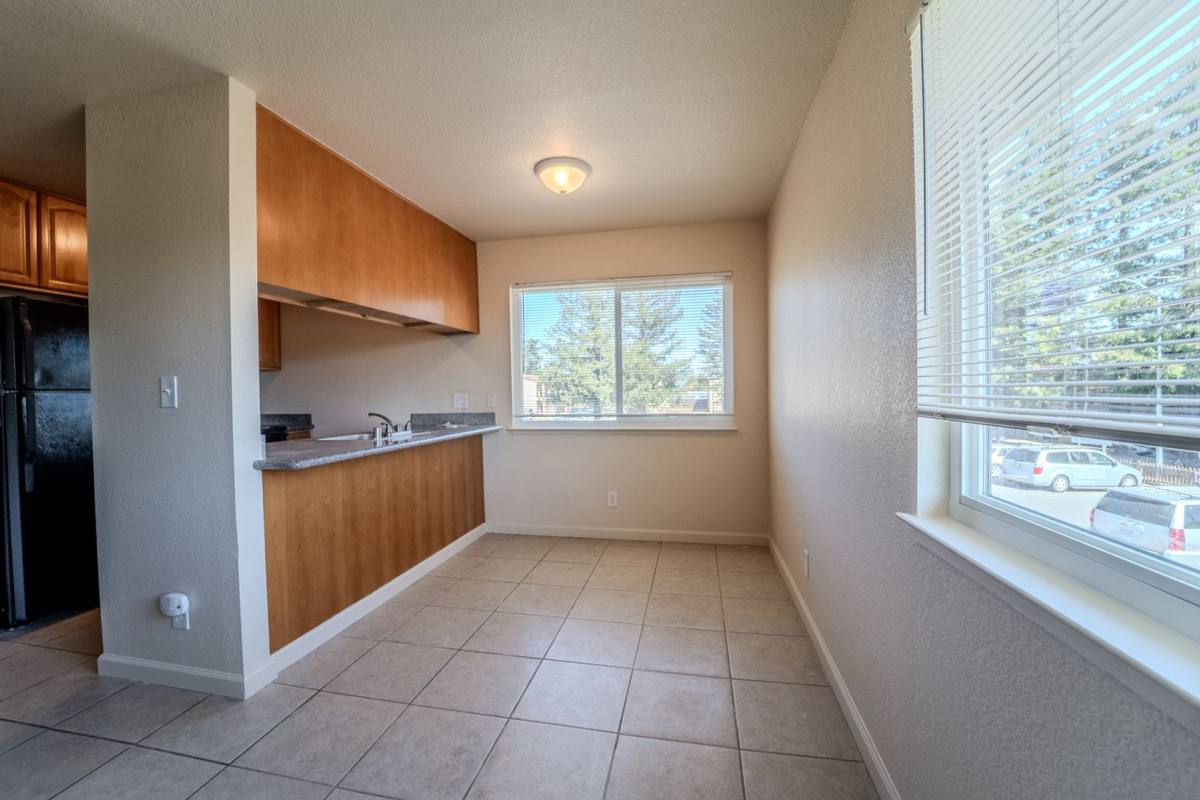 Apartment for rent at 1964 Country Club Court, Marysville, CA 95901