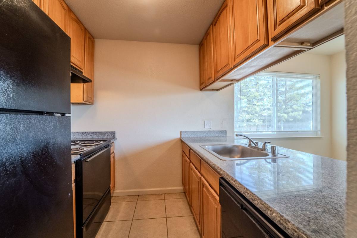 Apartment for rent at 1964 Country Club Court, Marysville, CA 95901