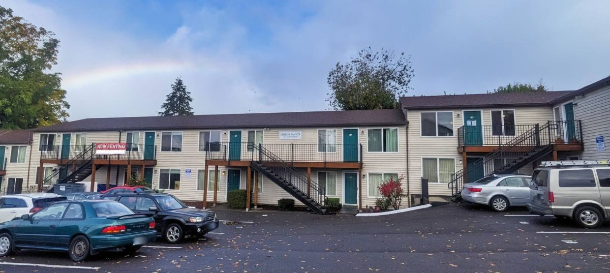 Apartment for rent at 4039 SE Holgate Blvd, Portland, OR 97202