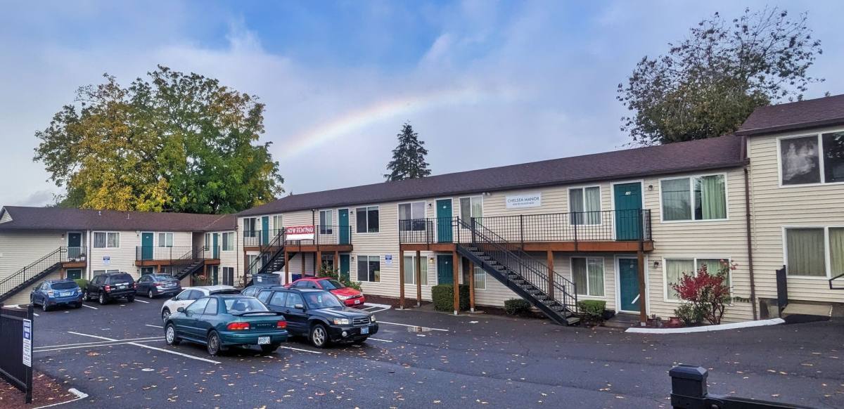 Apartment for rent at 4039 SE Holgate Blvd, Portland, OR 97202