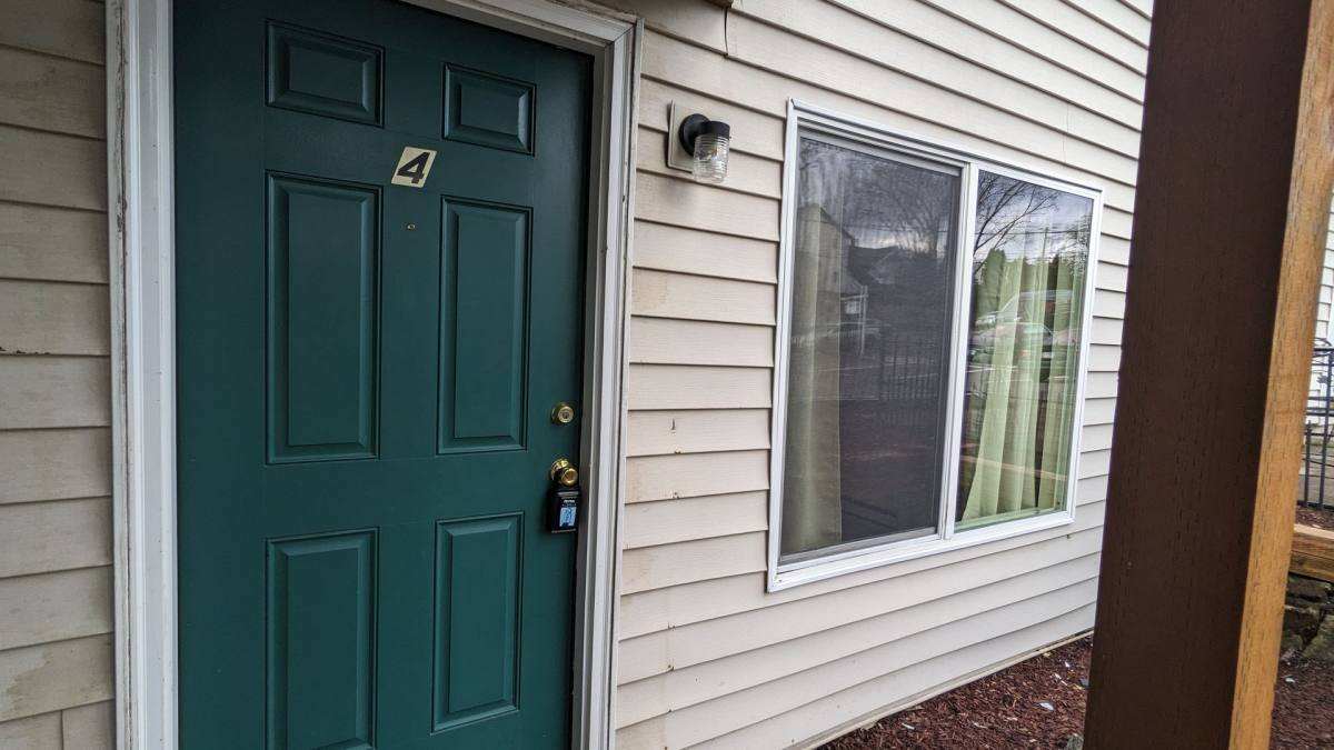 Apartment for rent at 4039 SE Holgate Blvd, Portland, OR 97202