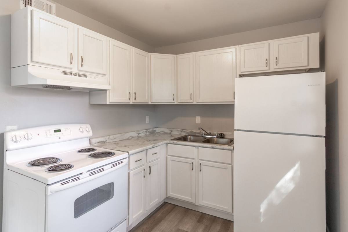 Apartment for rent at 5600 E 140th St, Grandview, MO 64030