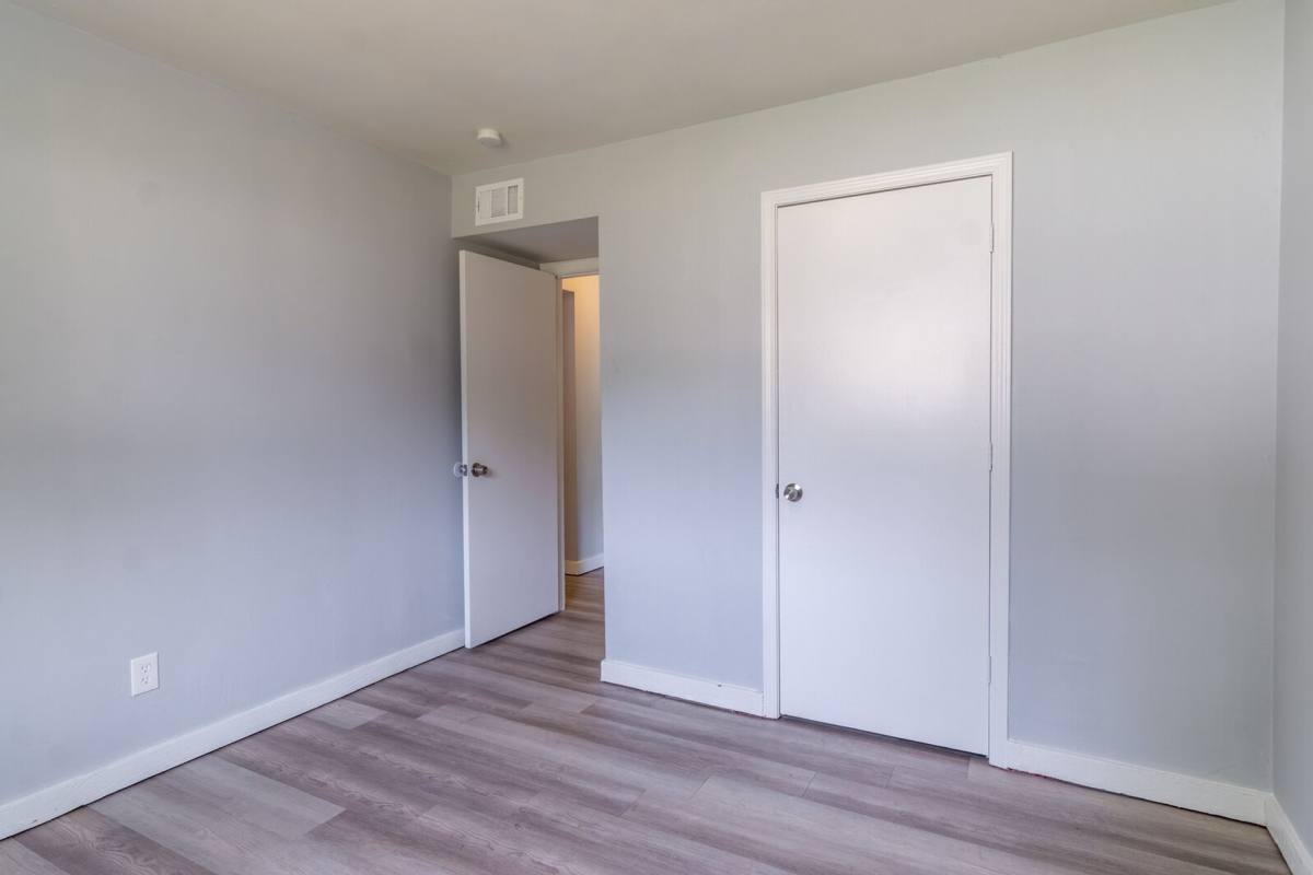 Apartment for rent at 5600 E 140th St, Grandview, MO 64030