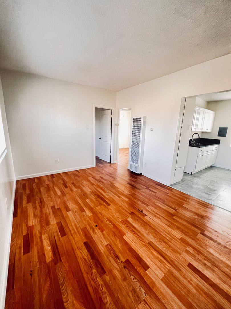 Apartment for rent at 10626 S Budlong Ave, Los Angeles, CA 90044