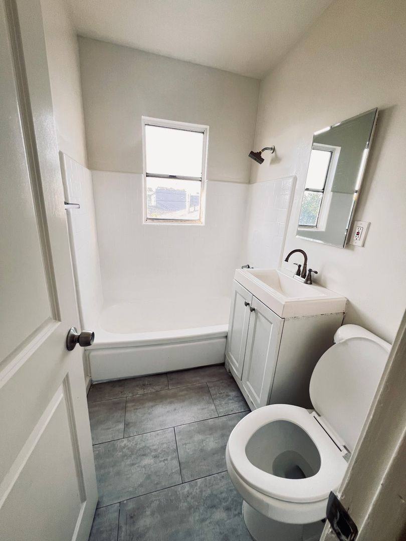 Apartment for rent at 10626 S Budlong Ave, Los Angeles, CA 90044