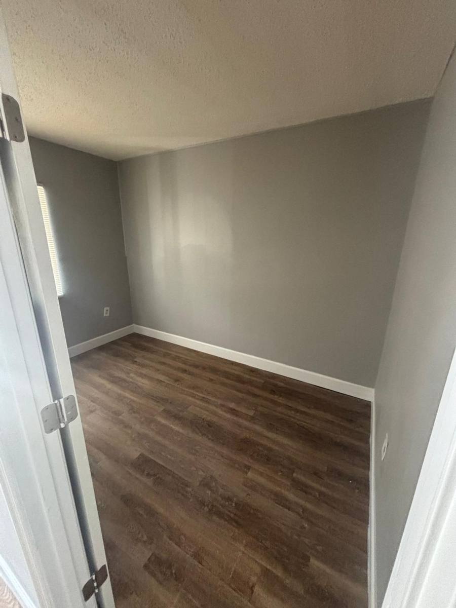 Apartment for rent at 13710 N 19th St, Tampa, FL 33613