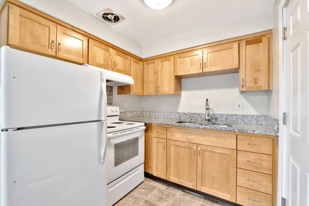 Apartment for rent at 138 - 168 25th NE, Salem, OR 97301