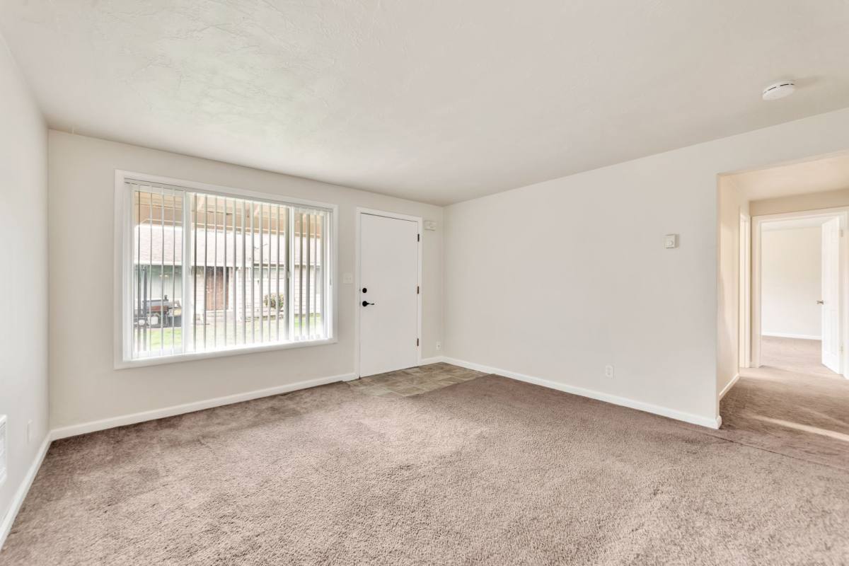 Apartment for rent at 138 - 168 25th NE, Salem, OR 97301
