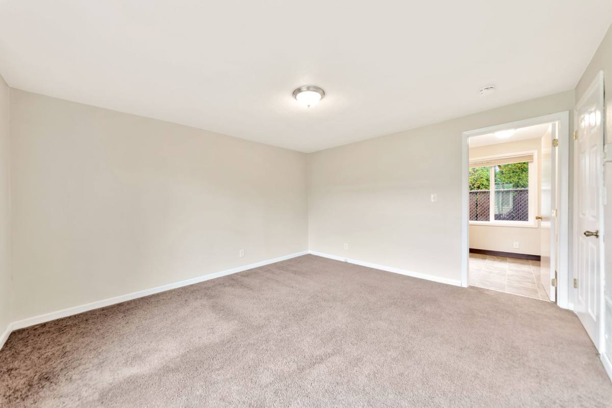 Apartment for rent at 138 - 168 25th NE, Salem, OR 97301