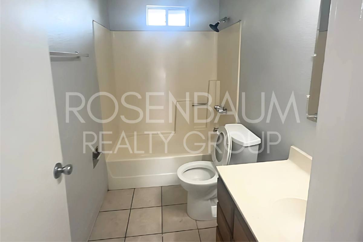Apartment for rent at 553 W Rio Salado Parkway #202, Mesa, AZ 85201