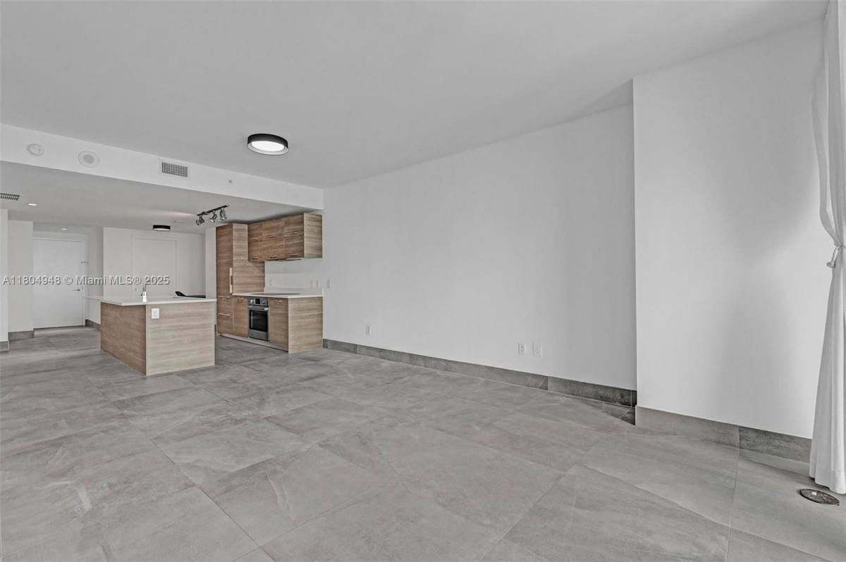 Apartment for rent at 650 NE 32nd St #4102, Miami, FL 33137