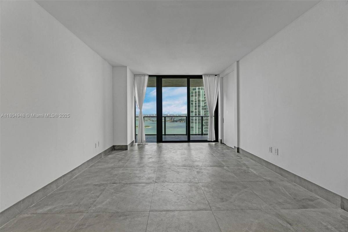 Apartment for rent at 650 NE 32nd St #4102, Miami, FL 33137