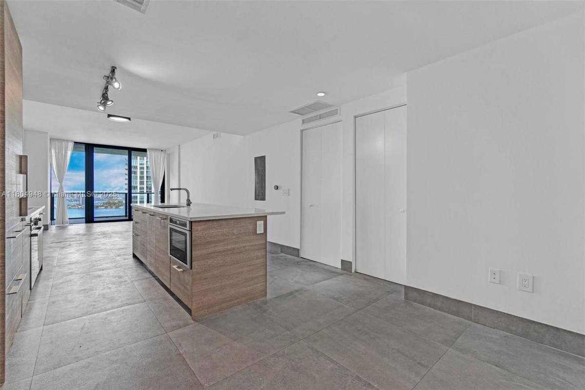 Apartment for rent at 650 NE 32nd St #4102, Miami, FL 33137