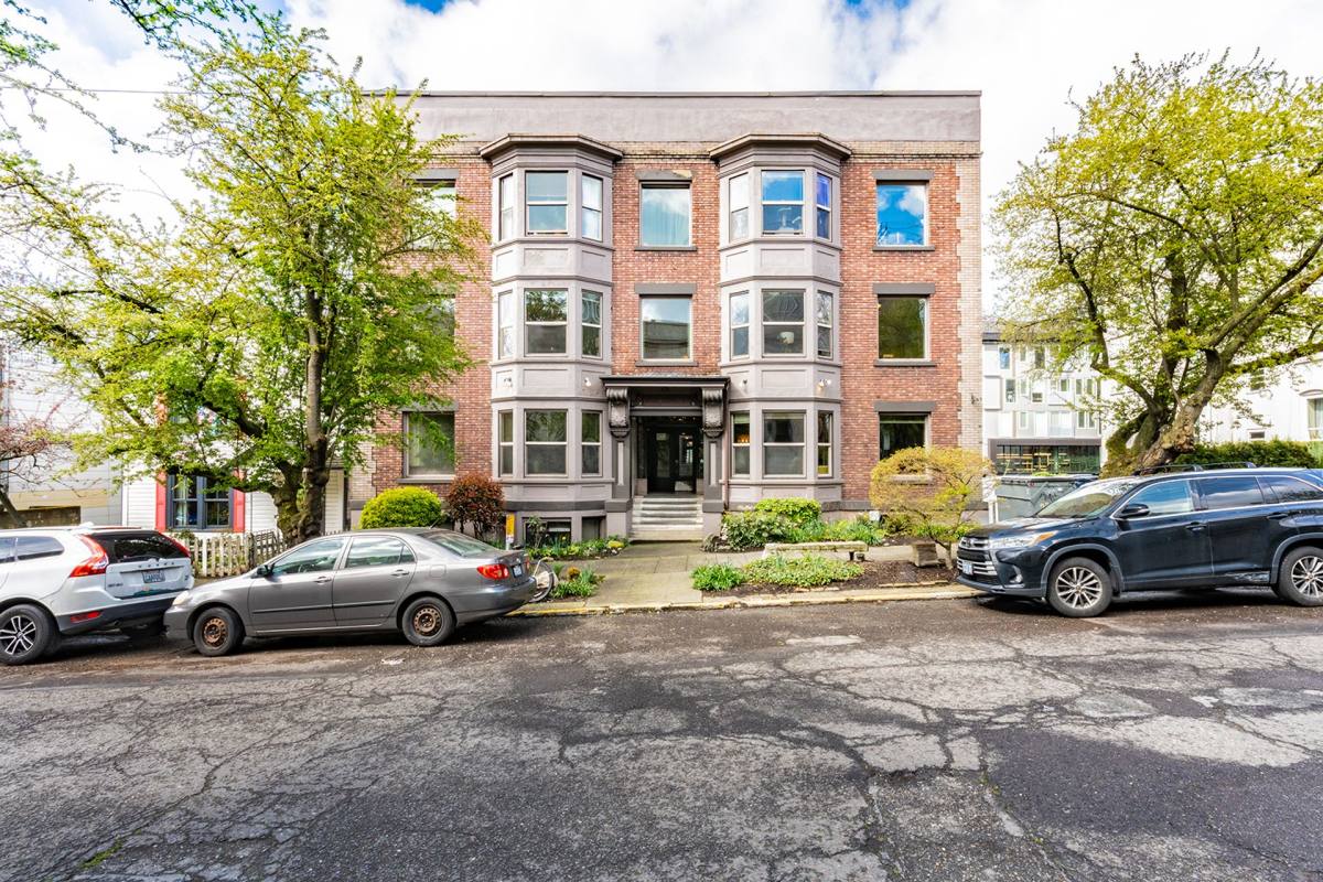 Apartment for rent at 1421 15th Ave, Seattle, WA 98122