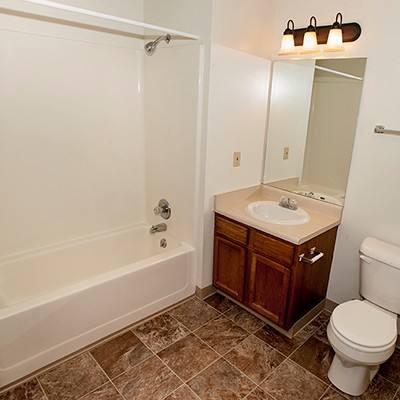Apartment for rent at 901 7th Ave SE, Altoona, IA 50009