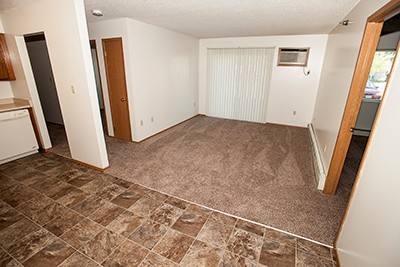 Apartment for rent at 901 7th Ave SE, Altoona, IA 50009