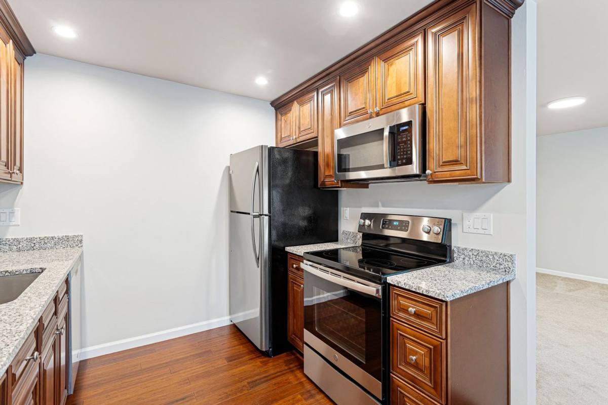 Apartment for rent at 18235 - 73rd Ave NE, Kenmore, WA 98028