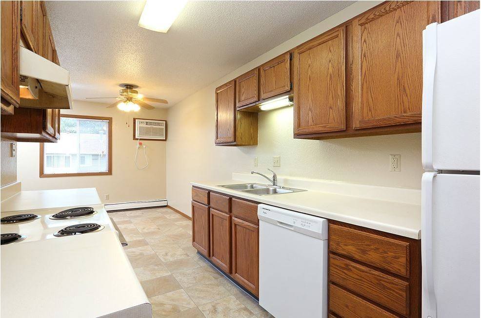 Apartment for rent at 4300 E 18th St, Sioux Falls, SD 57103