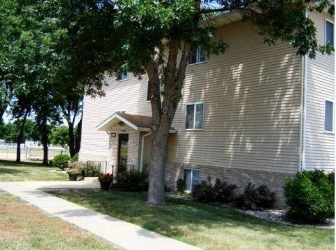 Apartment for rent at 4300 E 18th St, Sioux Falls, SD 57103