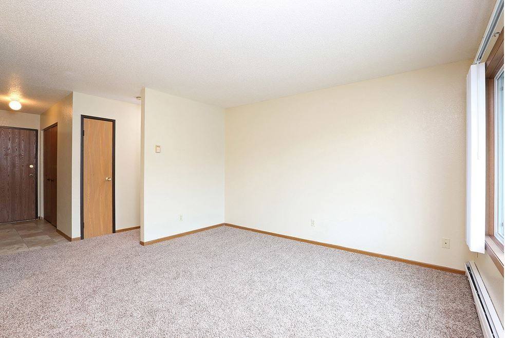 Apartment for rent at 4300 E 18th St, Sioux Falls, SD 57103