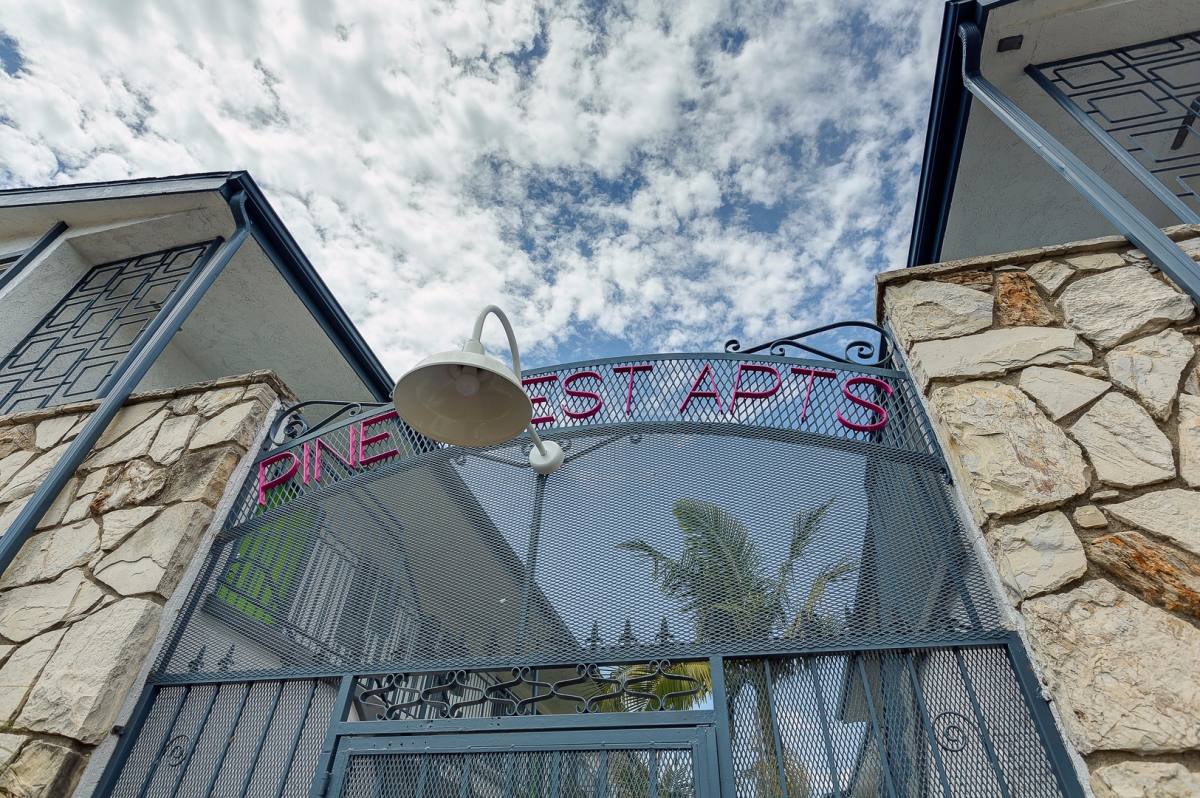 Apartment for rent at 1845-1851 Pine Ave, Long Beach, CA 90806