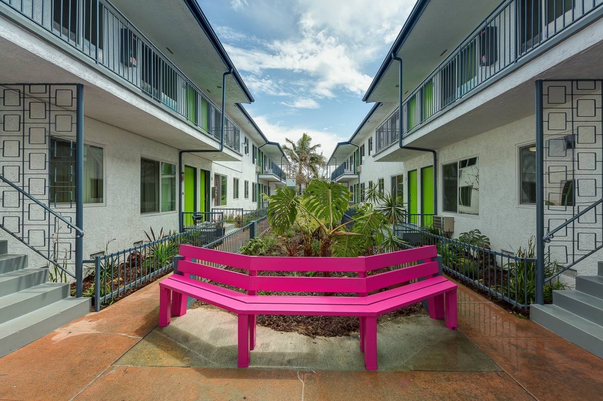 Apartment for rent at 1845-1851 Pine Ave, Long Beach, CA 90806