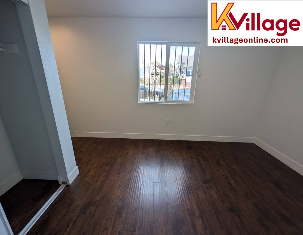 Apartment for rent at 1440 W 35th St, Los Angeles, CA 90018