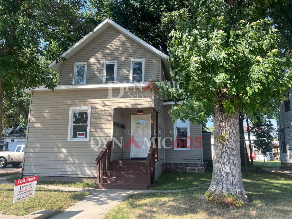 Apartment for rent at 612 W 11th St, Sioux Falls, SD 57104