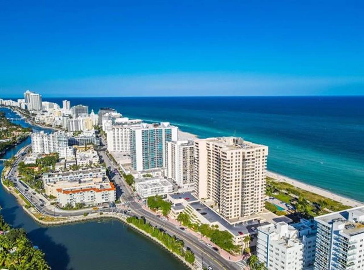 Apartment for rent at 2555 Collins Ave Appt, Miami Beach, FL 33140