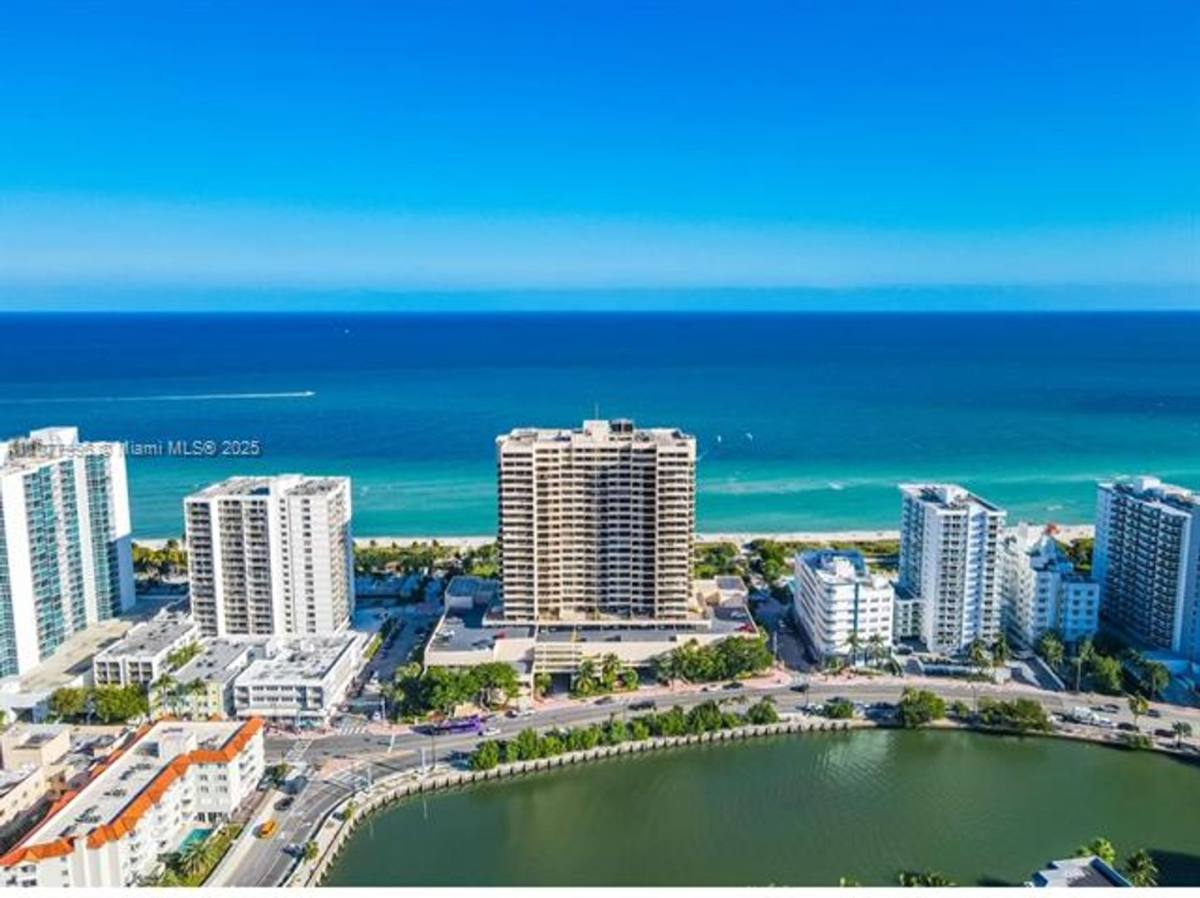 Apartment for rent at 2555 Collins Ave Appt, Miami Beach, FL 33140