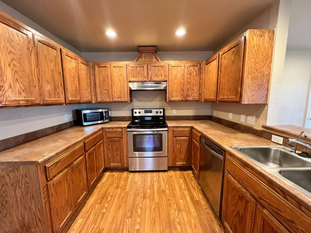 House for rent at 813 NE 85th St, Oklahoma City, OK 73114