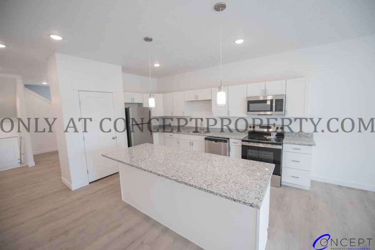Apartment for rent at 643 E 12th St, Ogden, UT 84404