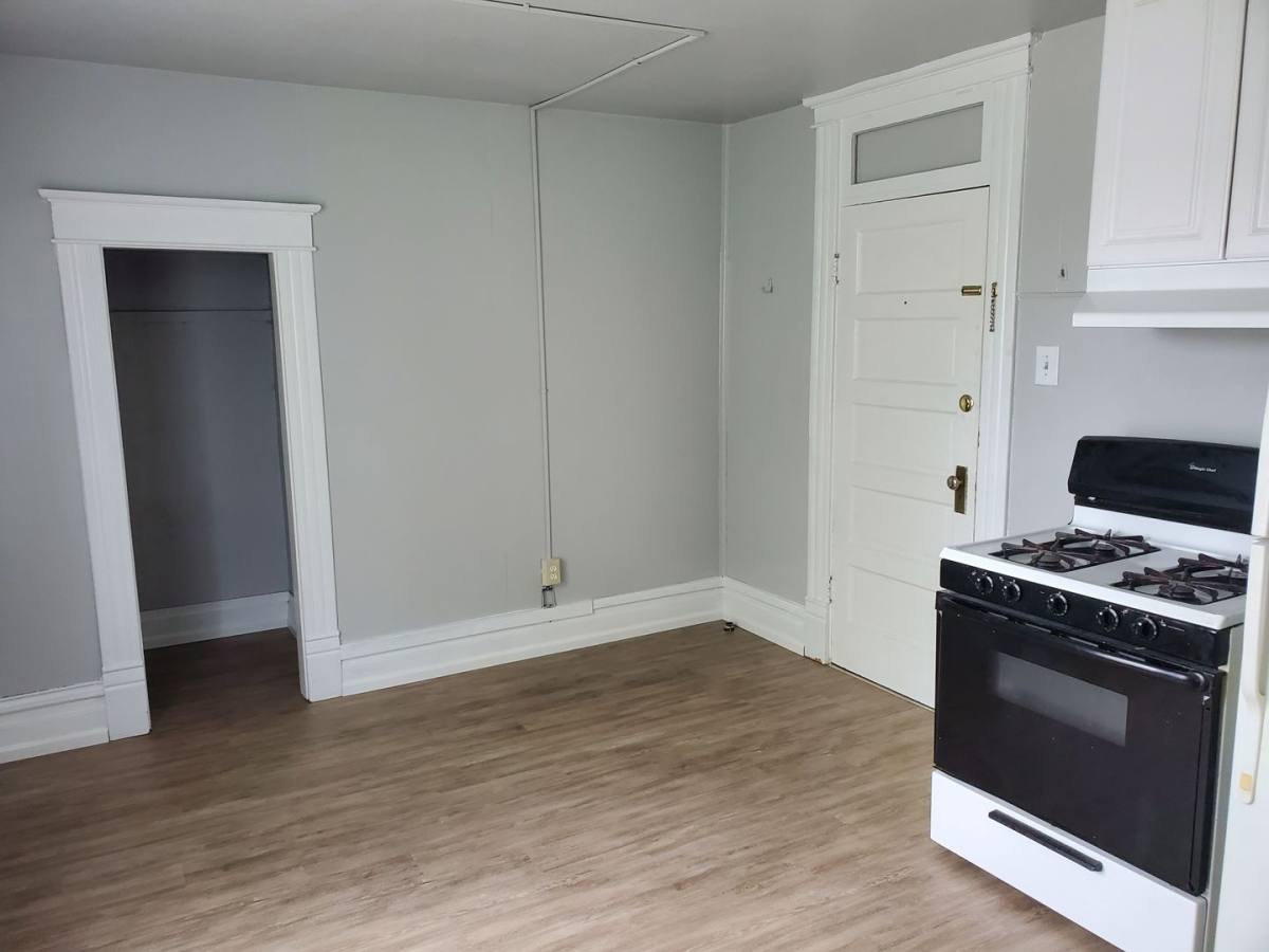 Apartment for rent at 1204 8th St, La Grande, OR 97850