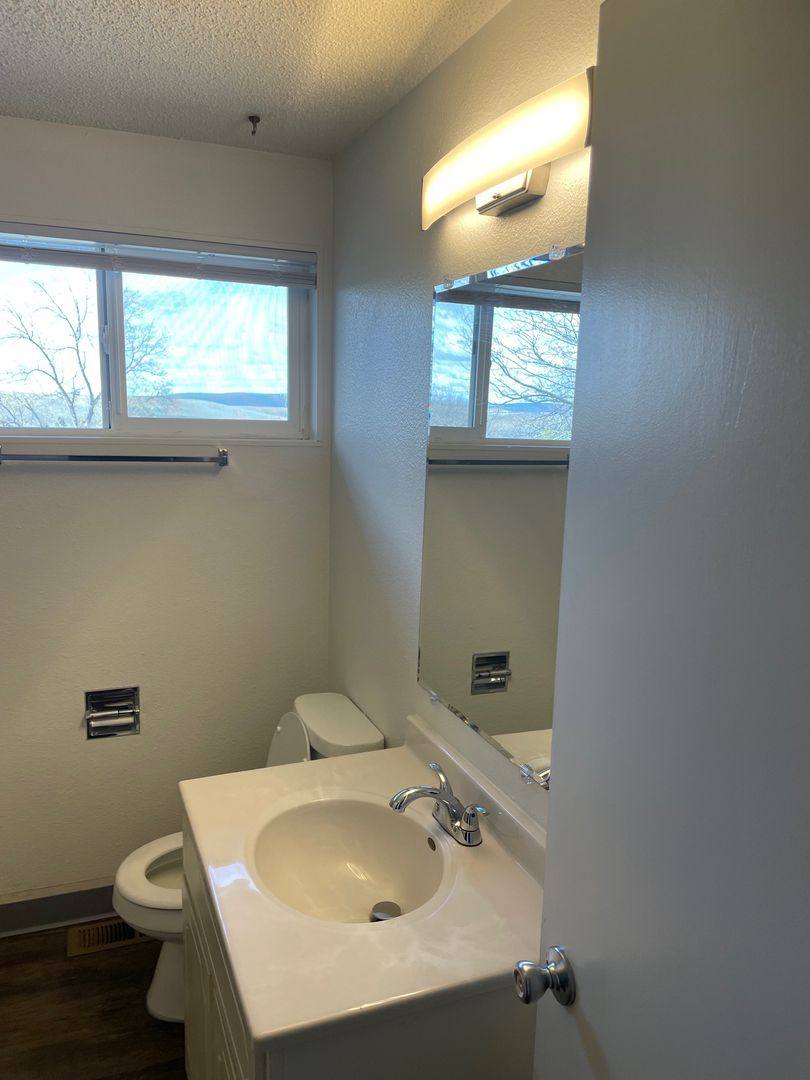 2201 SW Nye Ave, Pendleton, OR 97801 - Apartment For Rent - Image 5