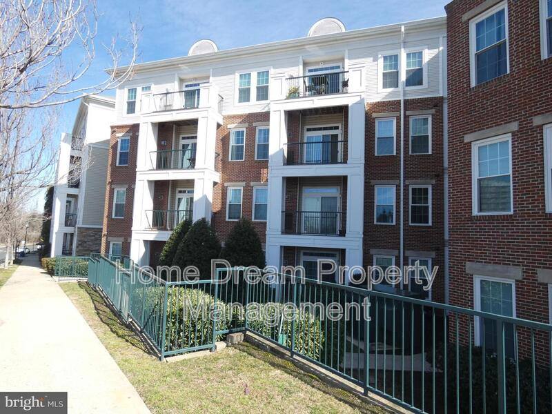 Condo for rent at 2465 Army Navy Dr #1UNIT 1-215, Arlington, VA 22206