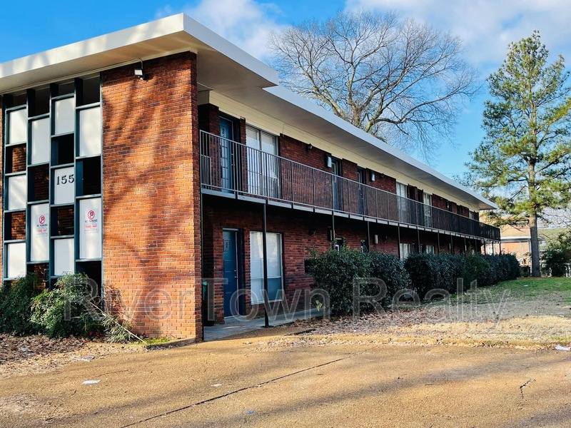 House for rent at 155 Clark Place #1, Memphis, TN 38104