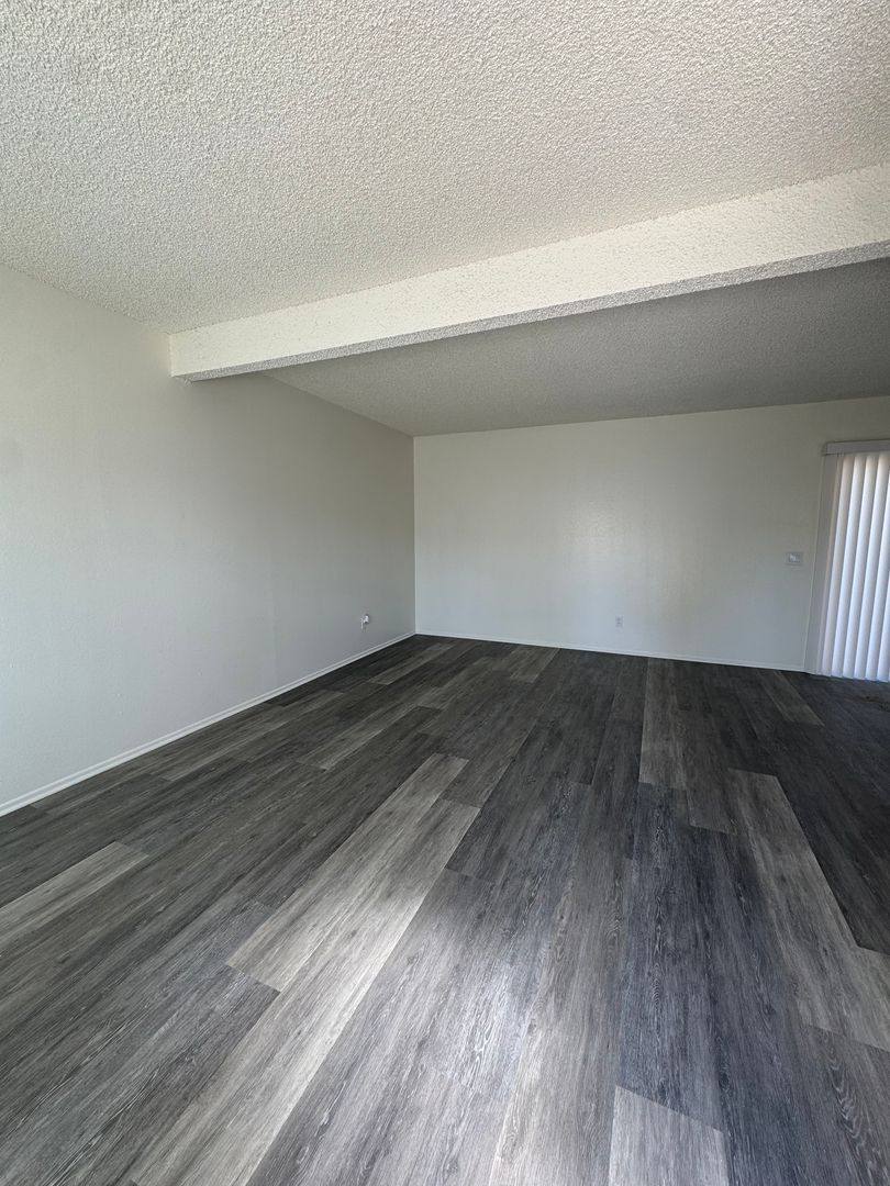 Townhouse for rent at 17015-17016 Ivy Ave, Fontana, CA 92335